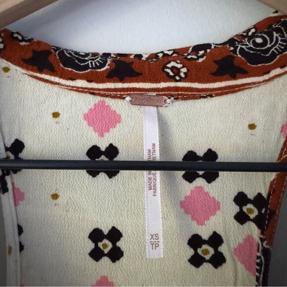 Free People Charlotte Tunic Top Tribal Print Boho Bohemian Collared Button Neck - Picture 8 of 9